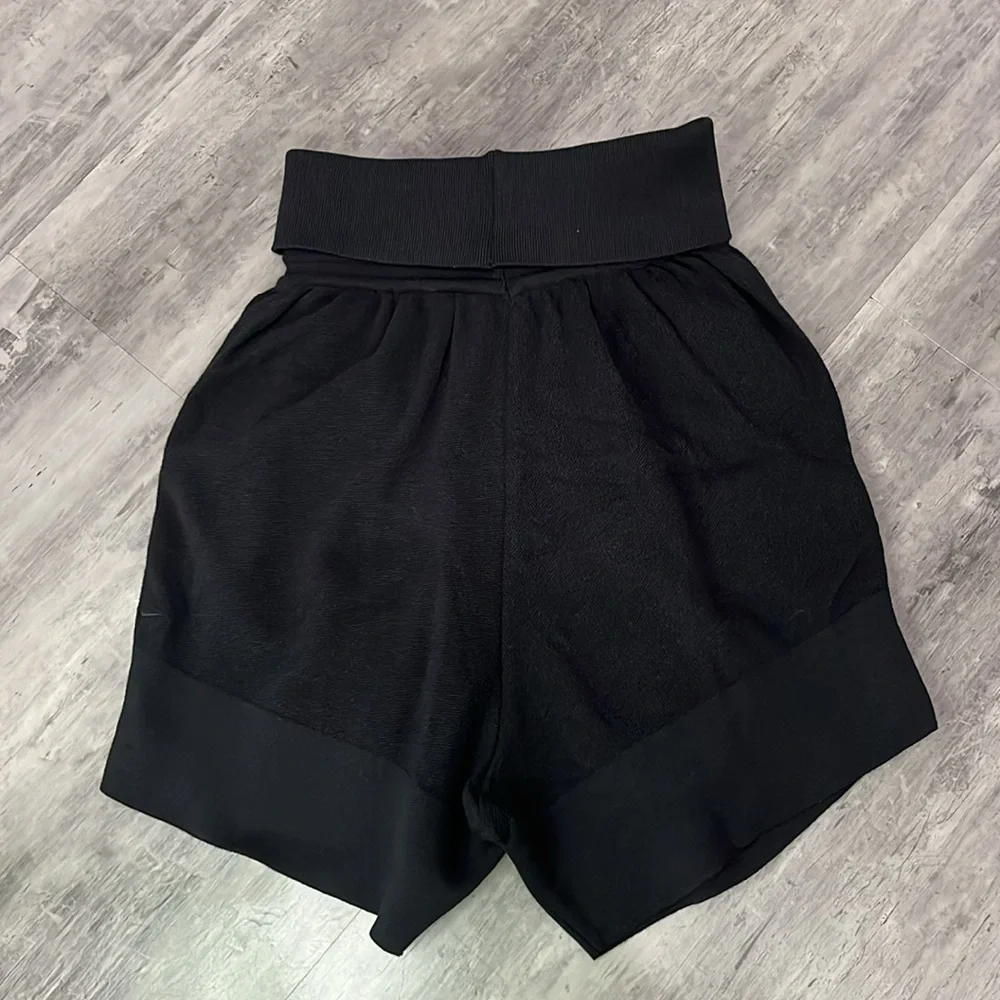NEW with tags Nike Every Stitch Considered Black Knit Shorts Women's Small - Picture 2 of 13